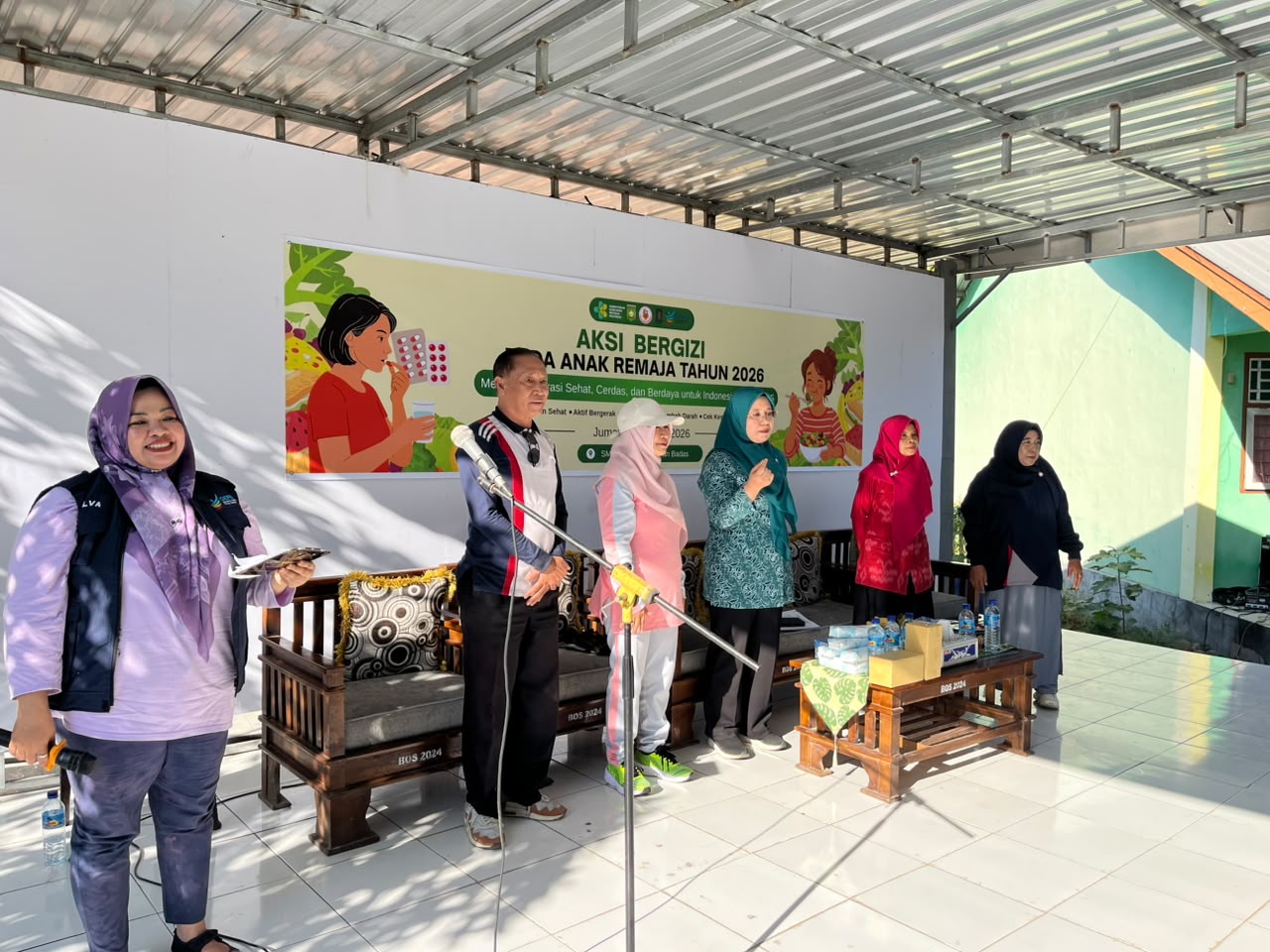 Aksi Bergizi di SMPN 4 Lab. Badas